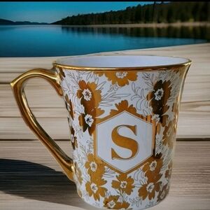 "S" Monogram * 10 Strawberry St *18 Oz Mug Coffee Cup Gold White Flowers Letter